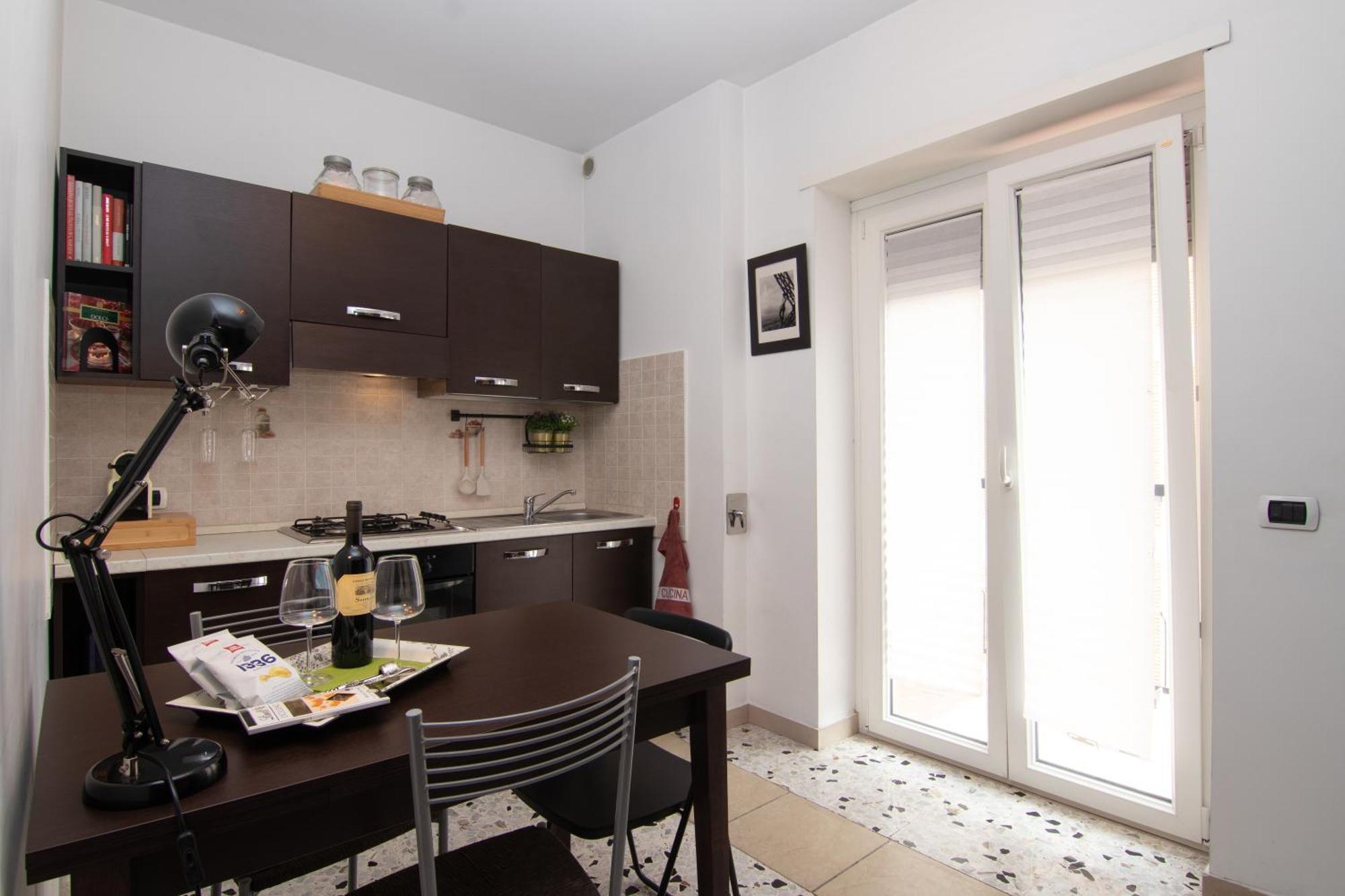 Mia Ginger, Stazione Trastevere Vicinanze Рим Экстерьер фото